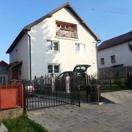 Ubytovanie U Vlasty Strba Exterior photo